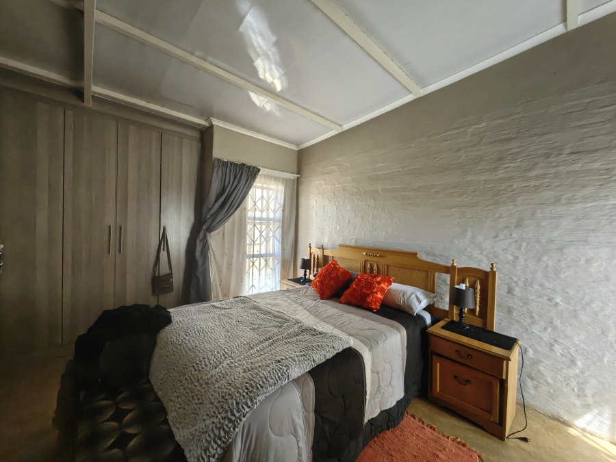 5 Bedroom Property for Sale in Buffelshoek AH North West